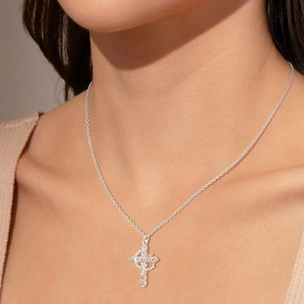 Elegant Gold Necklace